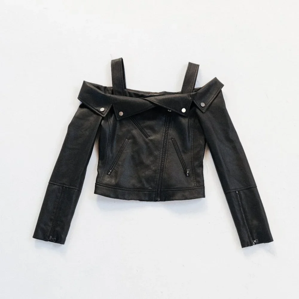 BCBGMAXAZRIA Clyde Cold-Shoulder Faux-Leather Moto Jacket in black size - Picture 5 of 7